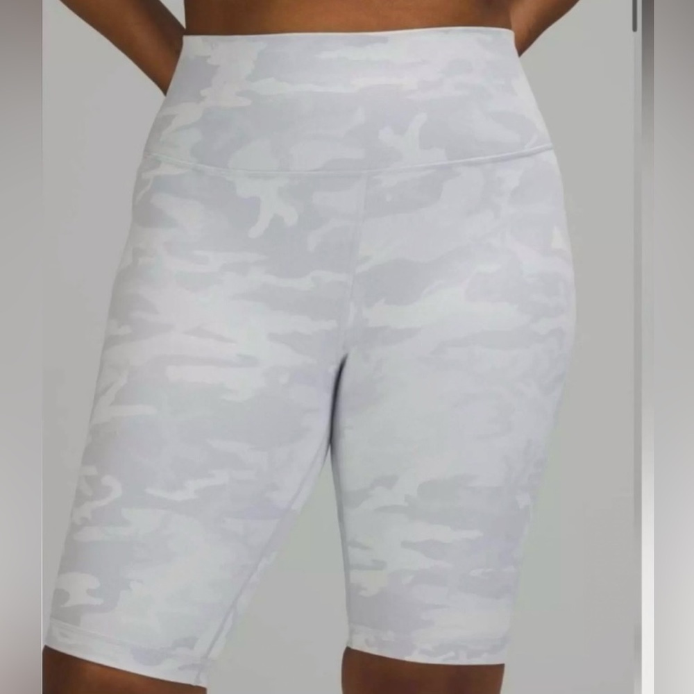 Lululemon 10'' Wunder Under Short Incognito Camo Jacquard Alpine White Star SZ 4